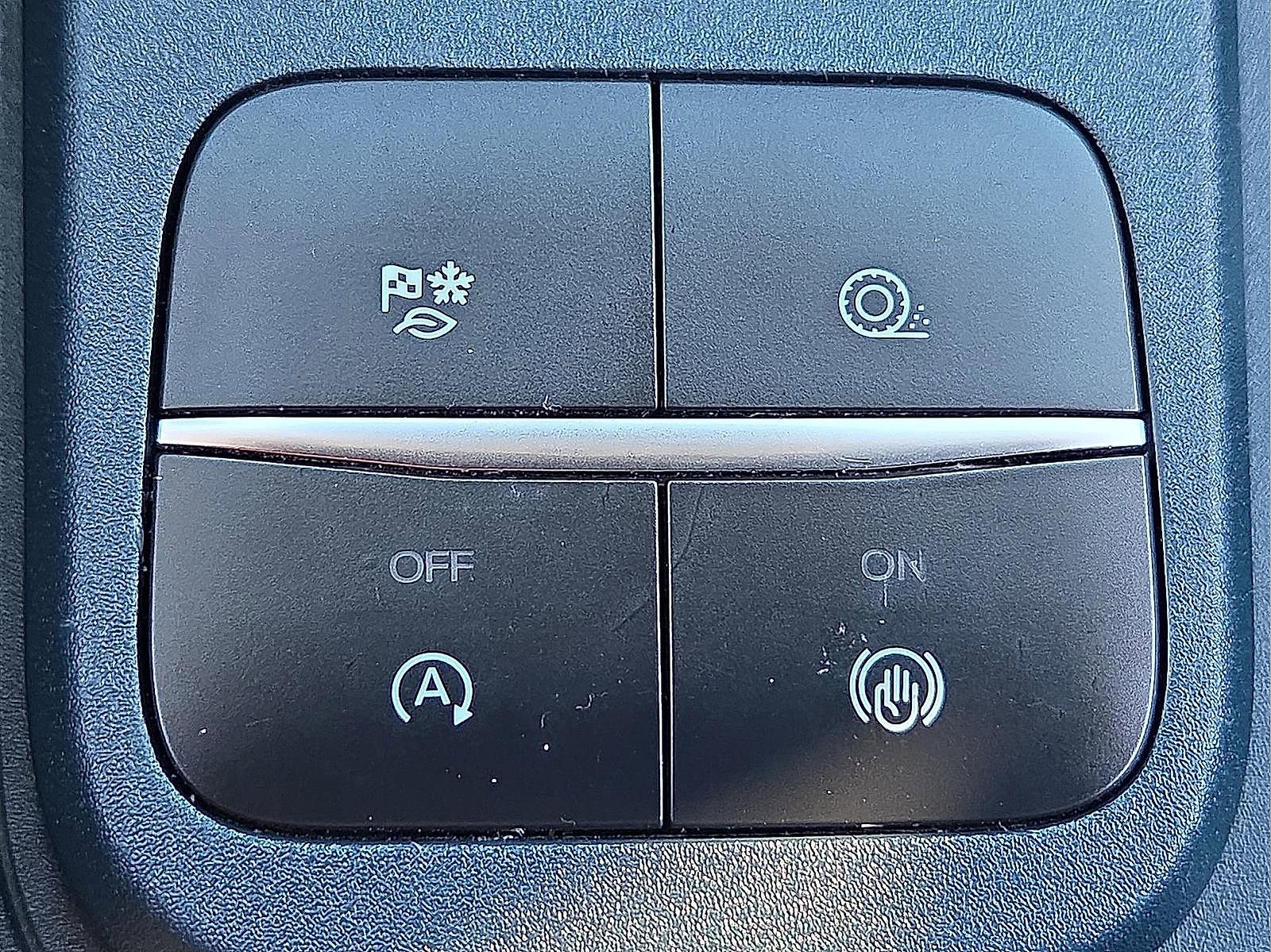 Certified 2024 Ford Maverick Lariat w/ Black Appearance Package image 17