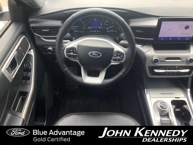 Certified 2023 Ford Explorer XLT w/ Equipment Group 202A AWD/4WD image 12