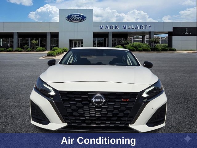 Used 2024 Nissan Altima 2.5 SR FWD image 9