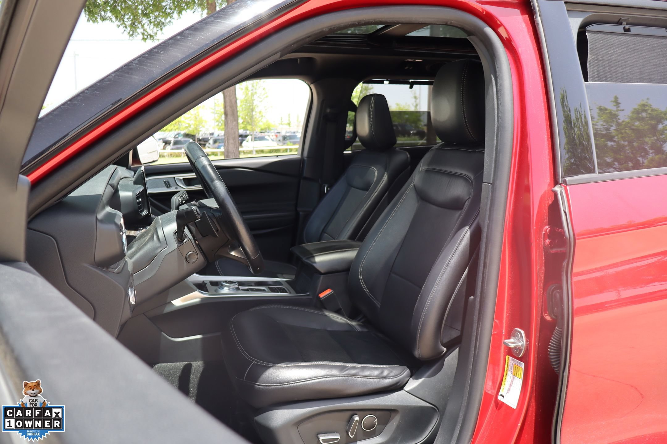 Certified 2020 Ford Explorer Limited w/ Class III Trailer Tow Package RWD image 11