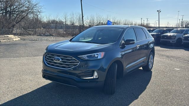 Certified 2024 Ford Edge Titanium AWD/4WD image 7