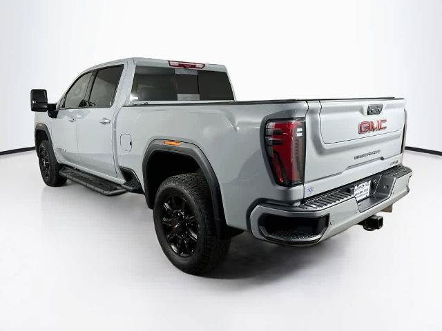 Used 2025 GMC Sierra 2500 AT4 w/ Technology Package AWD/4WD image 4
