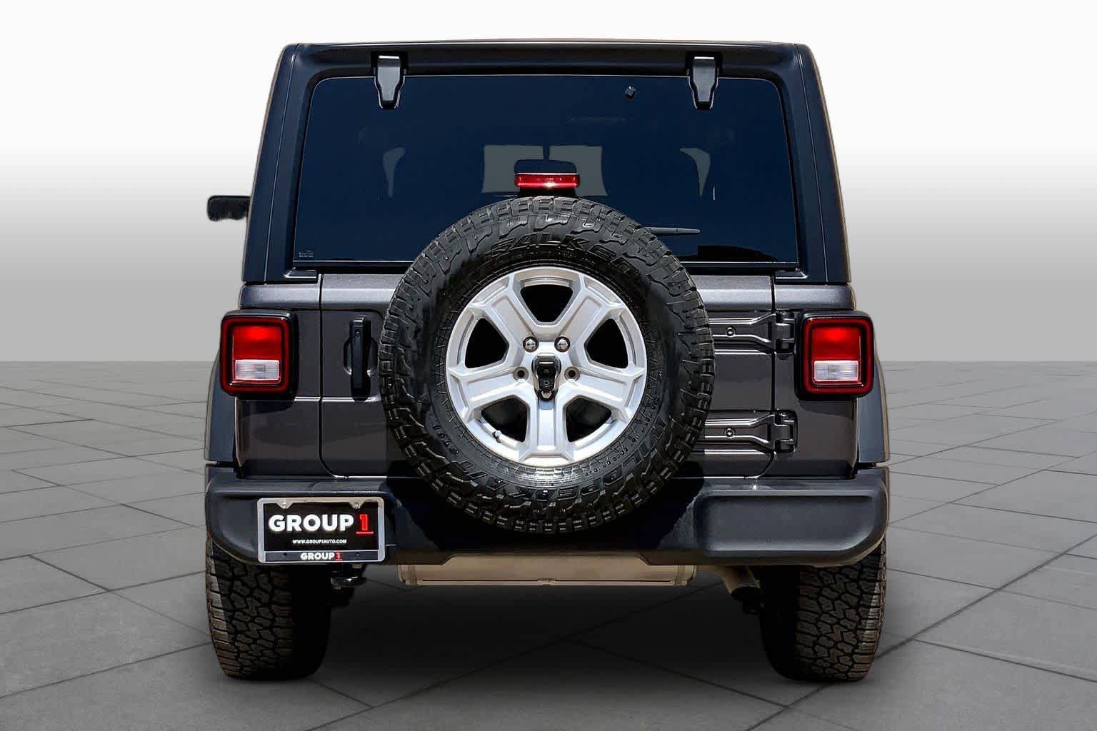 Used 2023 Jeep Wrangler Sport AWD/4WD image 5