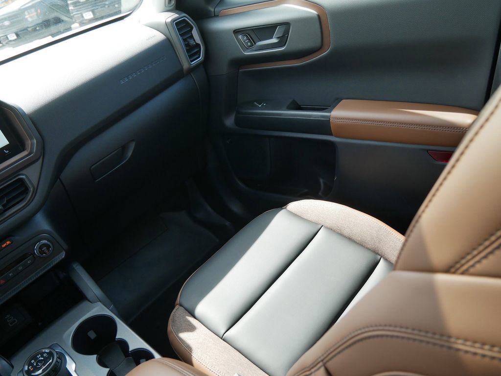 Certified 2025 Ford Bronco Sport Outer Banks w/ Sasquatch Outer Banks Package AWD/4WD image 17