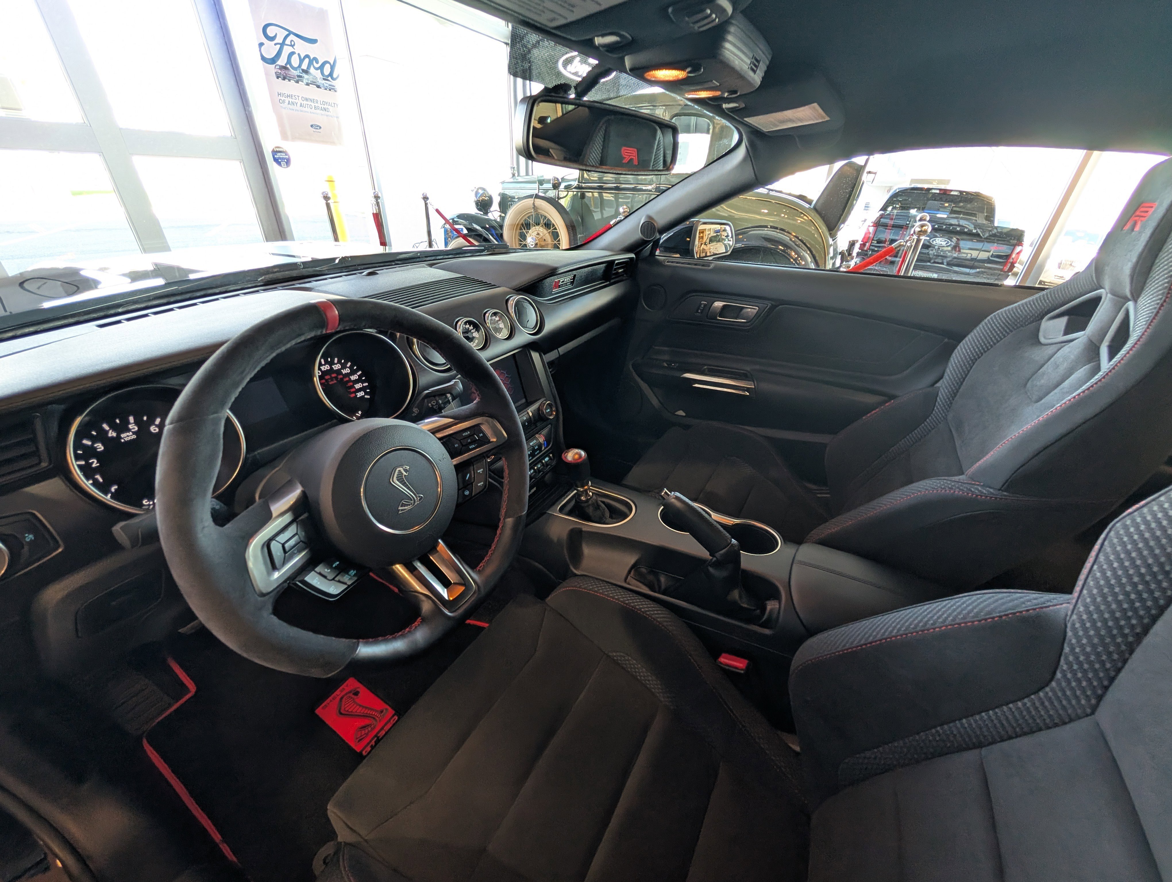 Certified 2017 Ford Mustang Shelby GT350R w/ GT350R Equipment Group 920A image 15