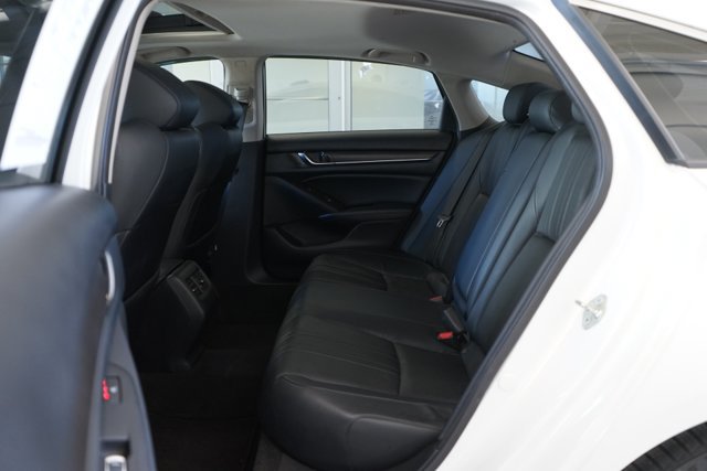 Used 2018 Honda Accord Touring image 38