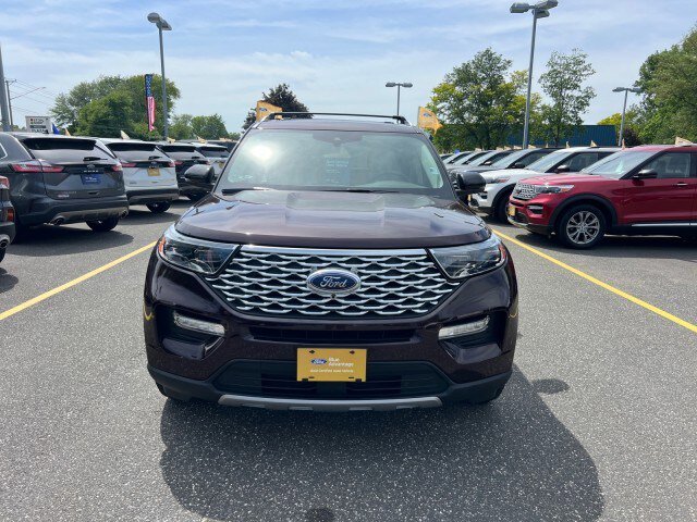 Certified 2023 Ford Explorer Platinum w/ Technology Package AWD/4WD image 2