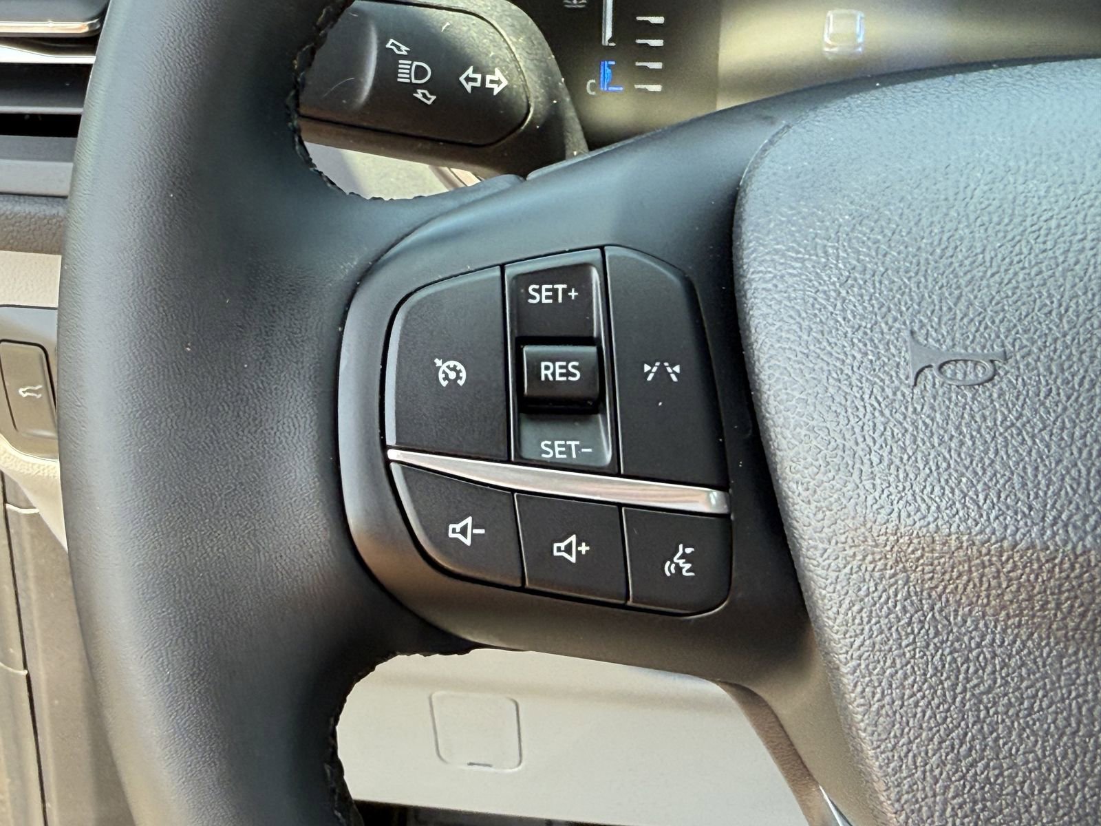 Certified 2024 Ford Escape Active FWD image 26