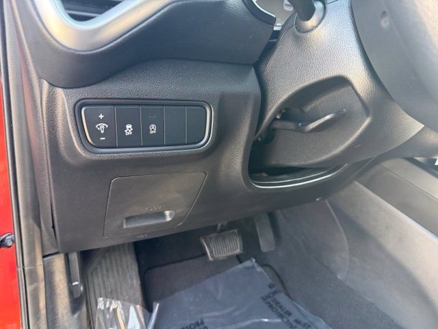 Used 2024 Kia Soul LX w/ LX Technology Package FWD image 14