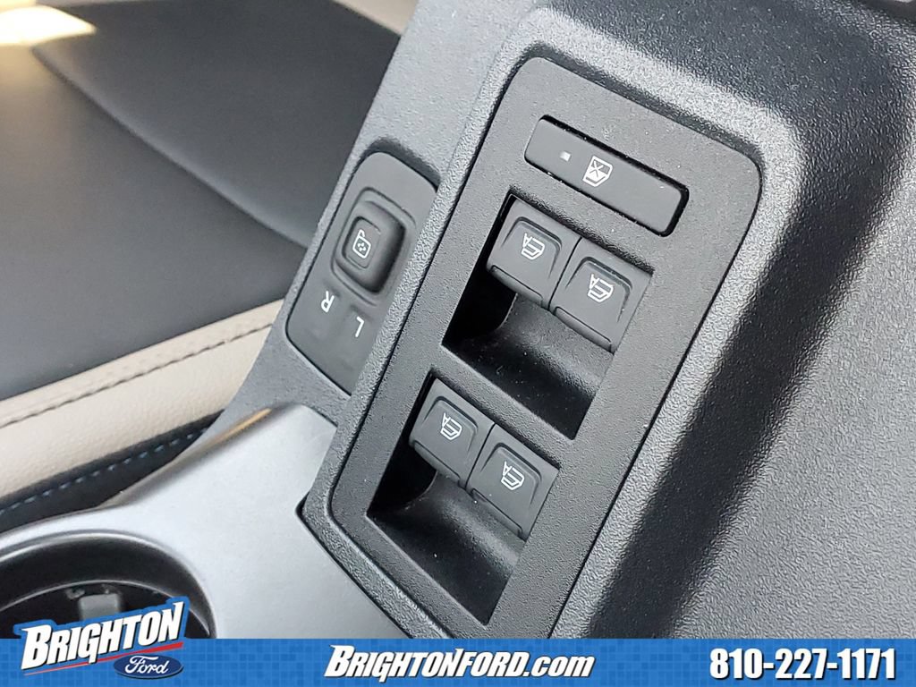 Certified 2023 Ford Bronco Wildtrak AWD/4WD image 25