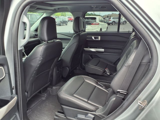 Certified 2024 Ford Explorer XLT w/ Equipment Group 202A AWD/4WD image 23