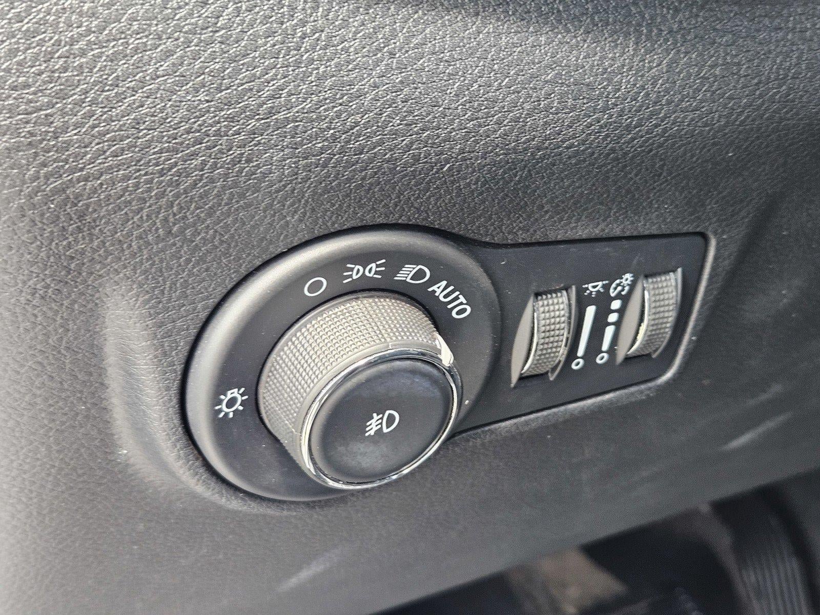 Used 2023 Jeep Compass Trailhawk AWD/4WD image 16