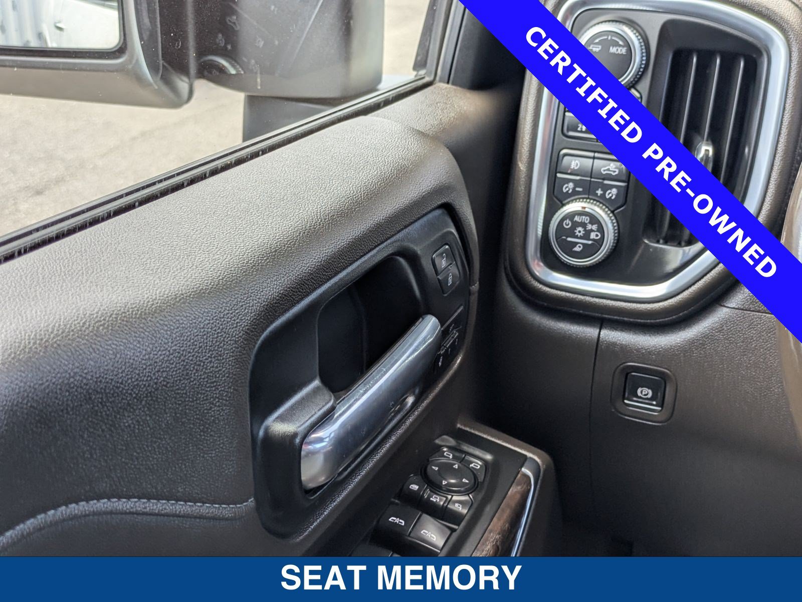 Used 2020 GMC Sierra 2500 Denali w/ Denali Ultimate Package AWD/4WD image 25