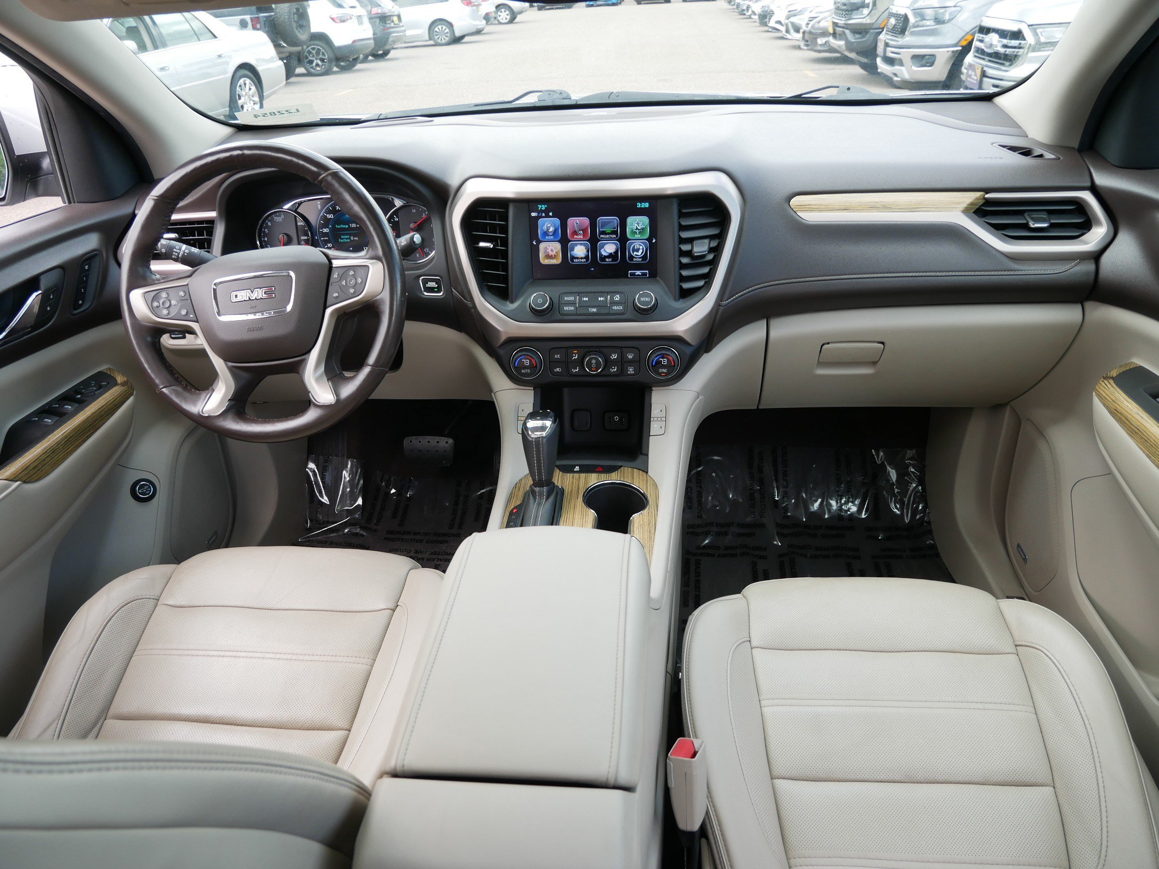 Used 2018 GMC Acadia Denali w/ Technology Package AWD/4WD image 10