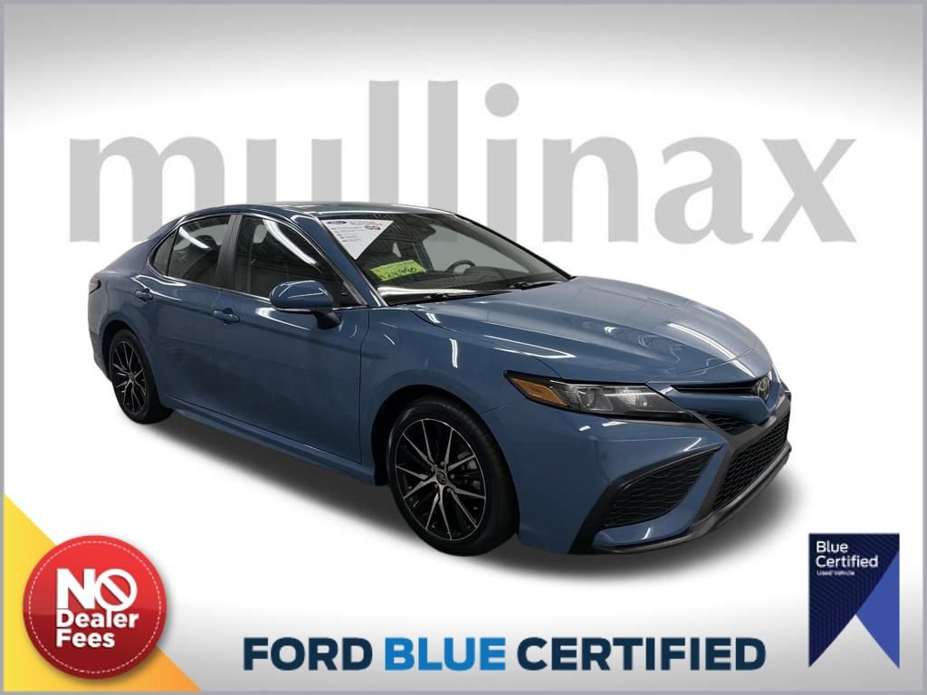 Used 2023 Toyota Camry SE