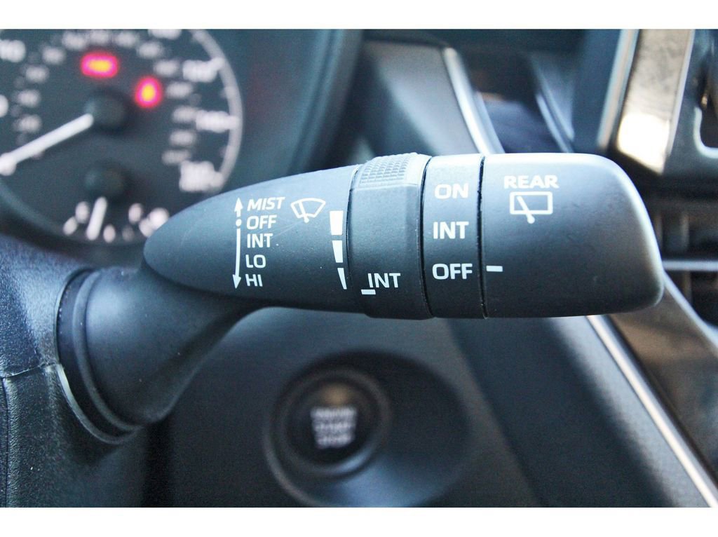 Used 2024 Toyota Corolla Cross LE image 17