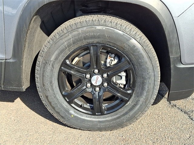 Used 2022 GMC Acadia AT4 w/ Technology Package image 7