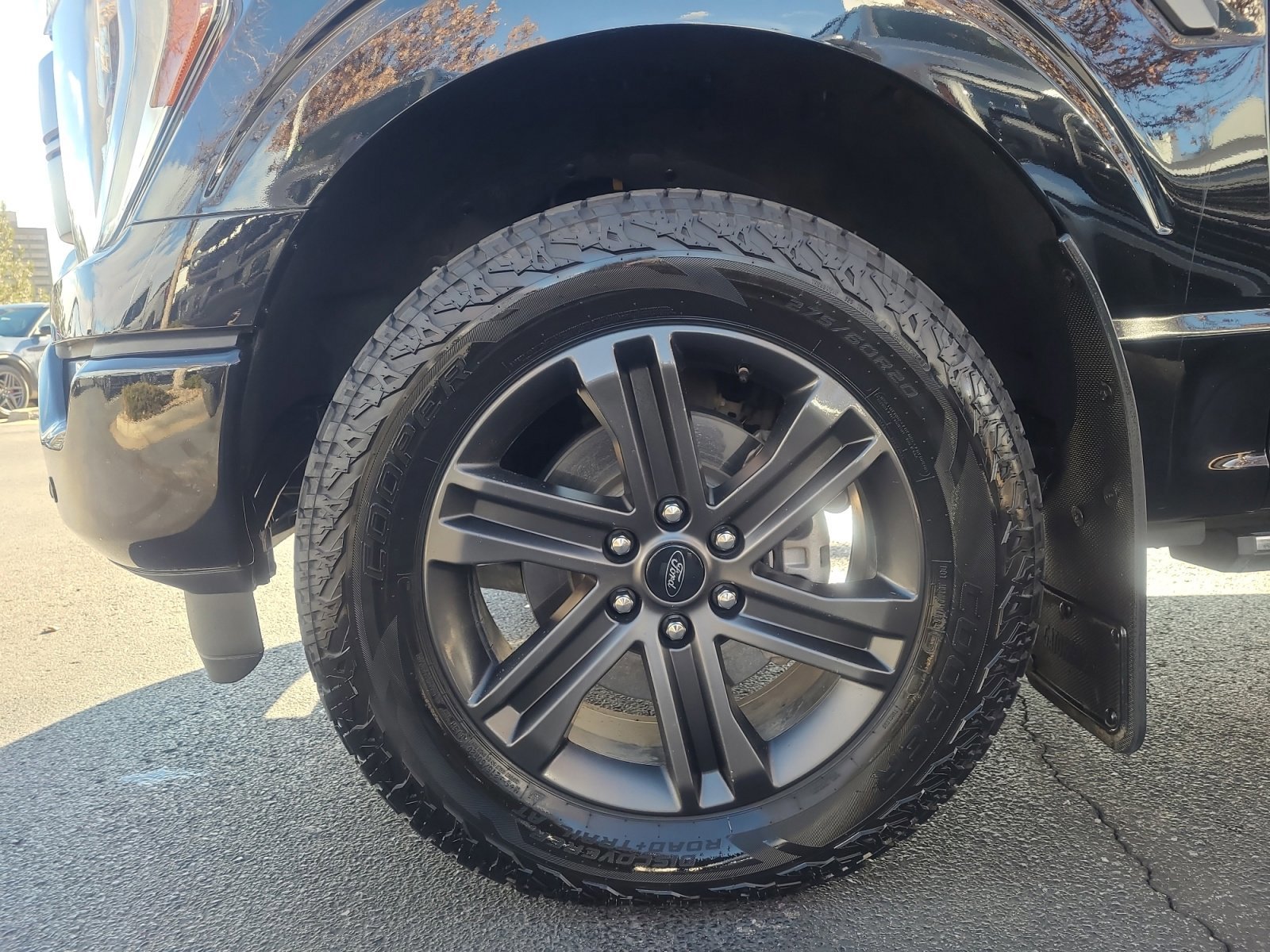 Certified 2022 Ford F150 Lariat w/ Equipment Group 502A High image 26