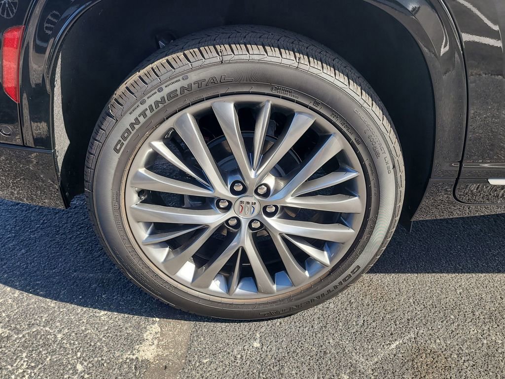 Used 2026 Buick Enclave Avenir w/ Super Cruise Package FWD image 5