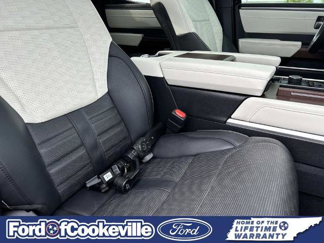 Used 2024 Toyota Tundra Capstone AWD/4WD image 23