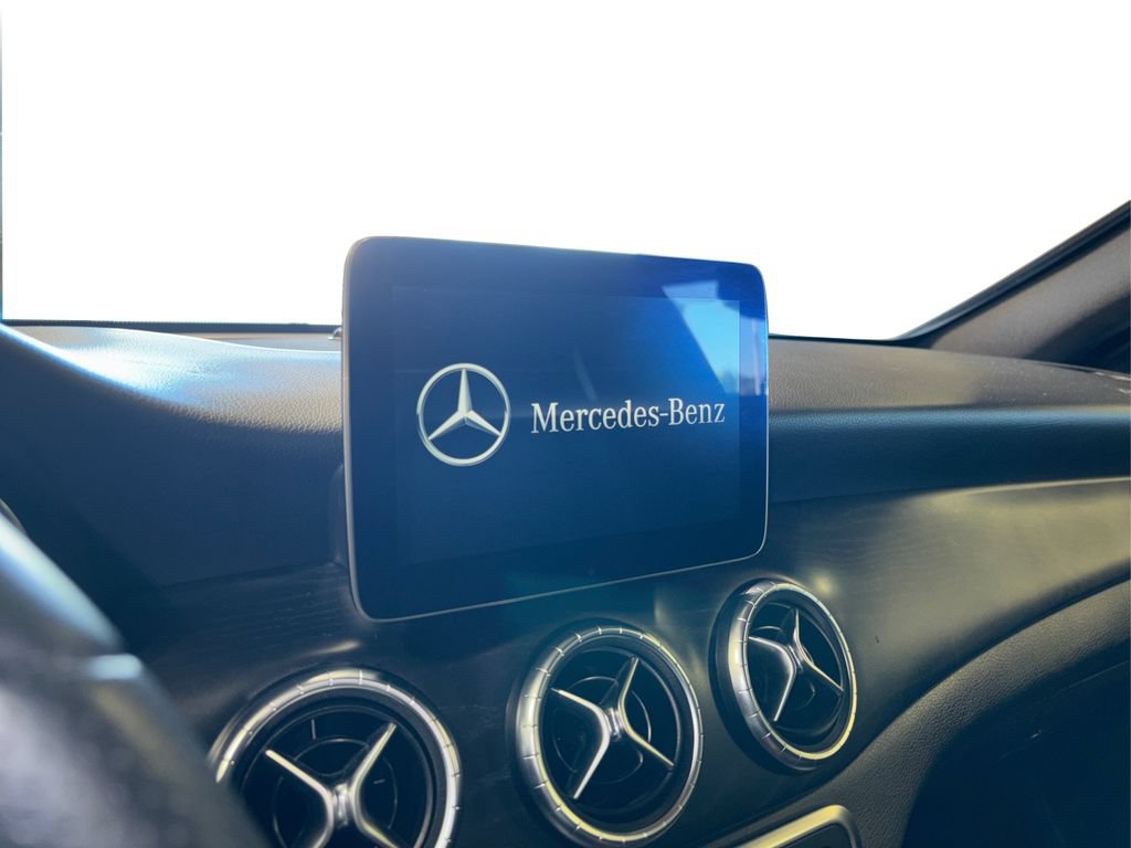 Used 2018 Mercedes-Benz CLA 250 4MATIC image 24