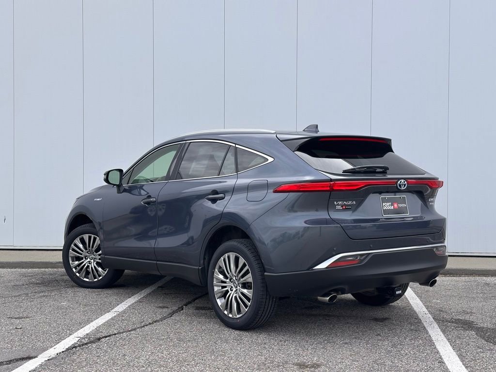 Used 2021 Toyota Venza Limited w/ Advanced Technology Package AWD/4WD image 3