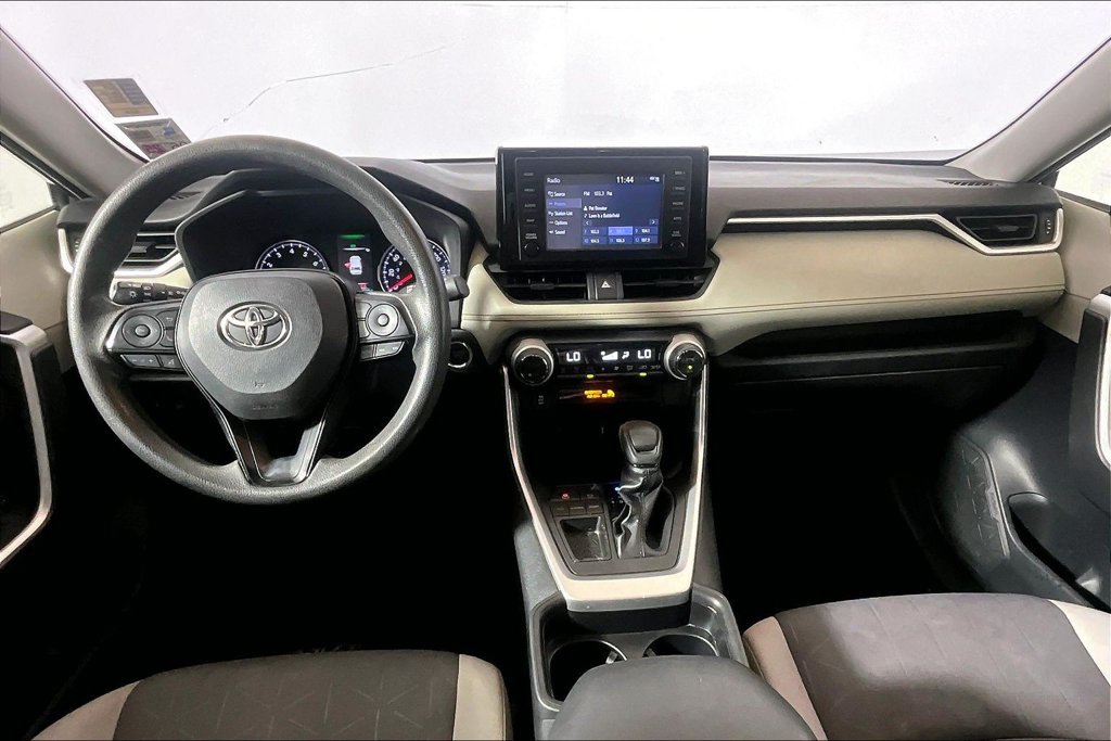 Used 2019 Toyota RAV4 XLE FWD image 11