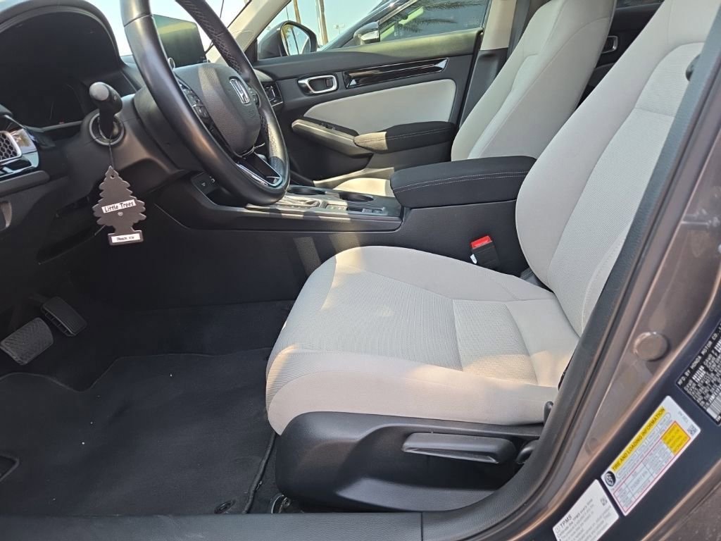 Used 2022 Honda Civic EX image 4
