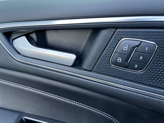 Certified 2019 Ford Edge Titanium w/ Equipment Group 301A FWD image 24