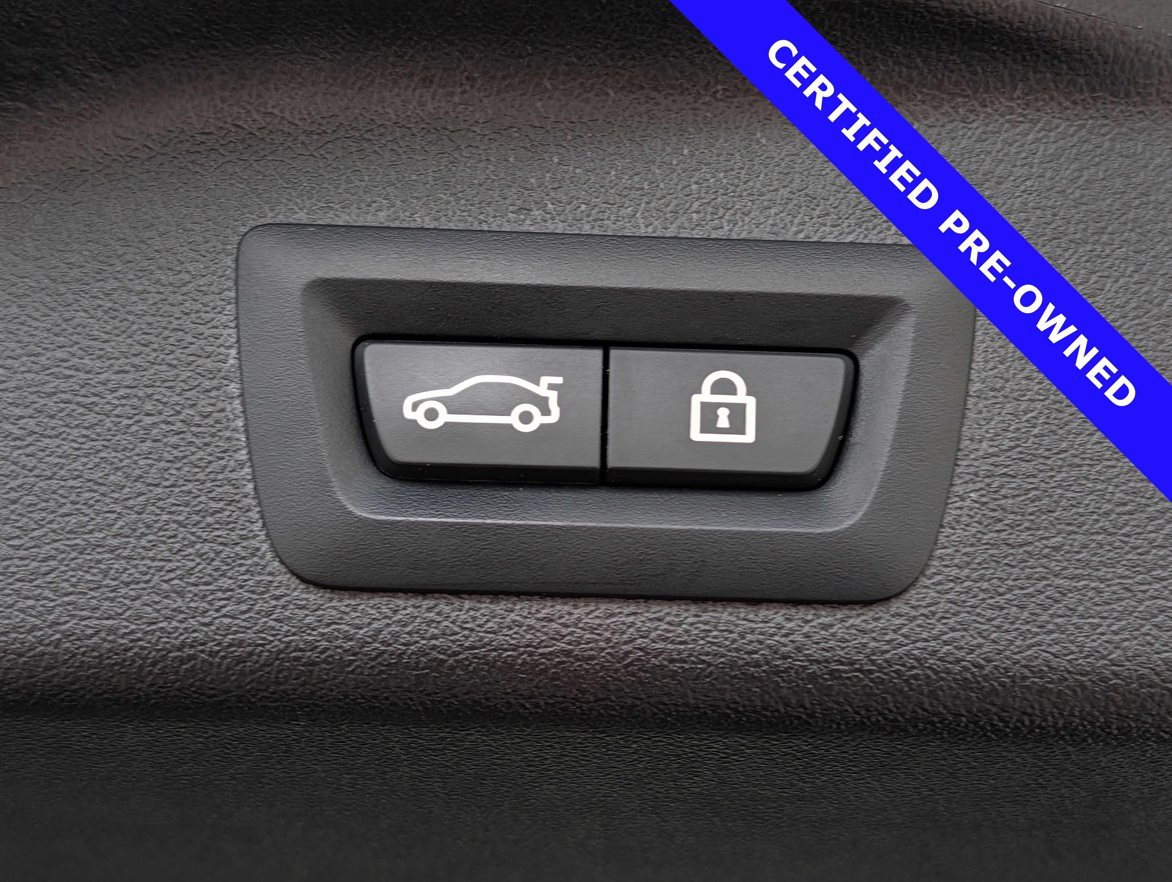 Used 2021 BMW X5 sDrive40i w/ M Sport Package RWD image 14