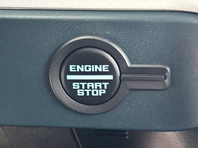 Certified 2025 Ford Bronco Heritage Edition AWD/4WD image 37