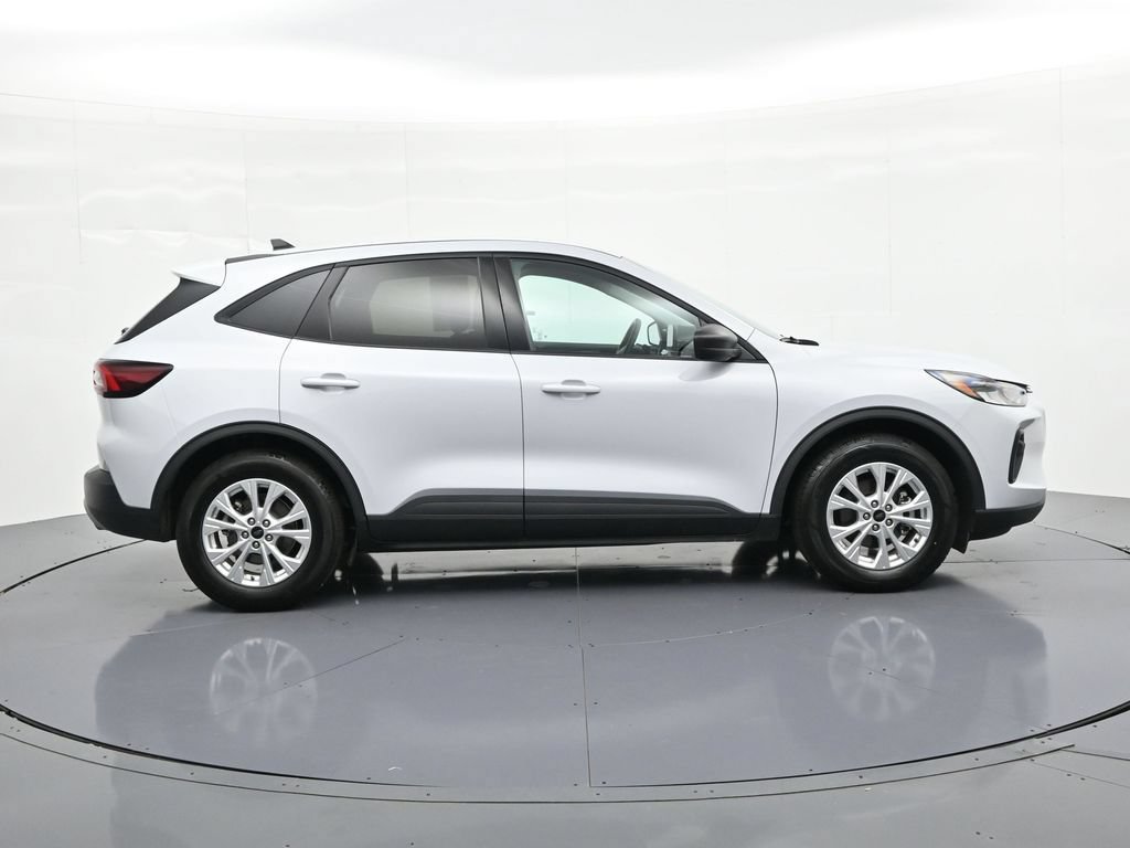Certified 2025 Ford Escape Active FWD image 5