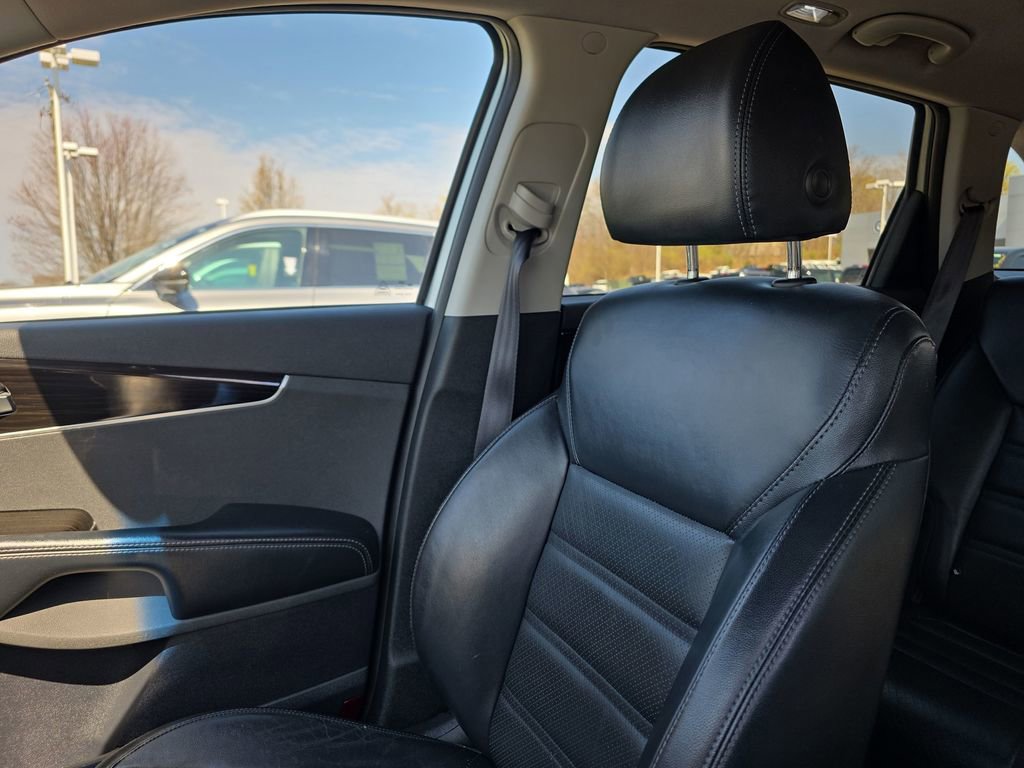 Used 2019 Kia Sorento EX AWD/4WD image 40