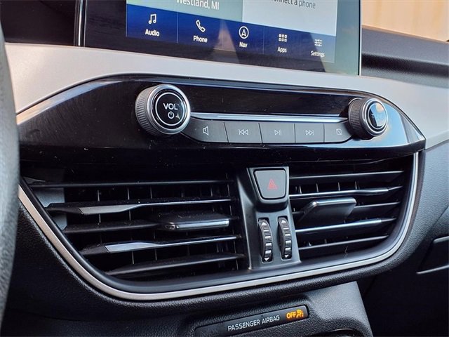 Certified 2021 Ford Escape SEL w/ Technology Package image 18