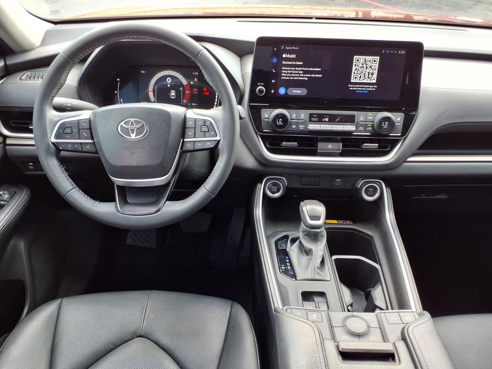 Used 2024 Toyota Grand Highlander AWD image 13