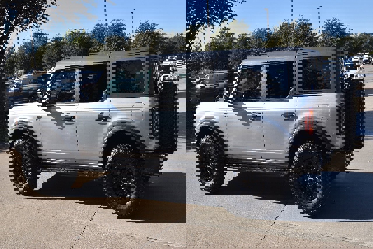 Certified 2023 Ford Bronco Wildtrak image 11