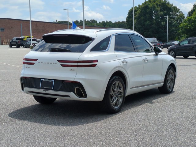 Used 2023 Genesis GV70 2.5T w/ Select Package AWD/4WD image 4