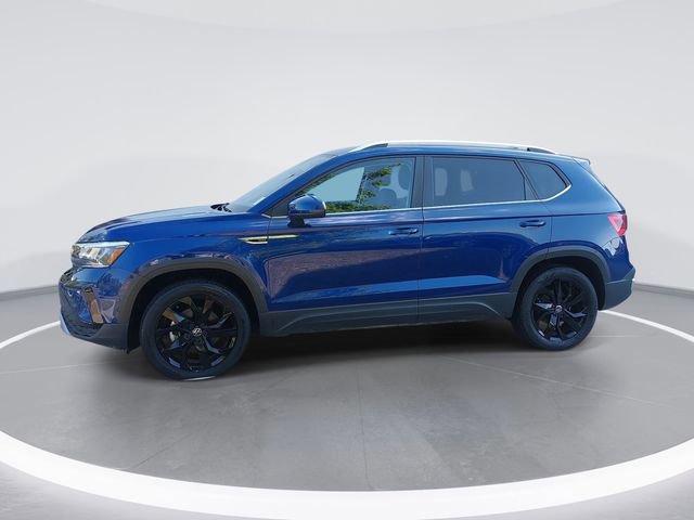 Used 2022 Volkswagen Taos SE AWD/4WD image 2