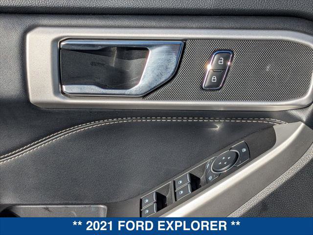 Certified 2021 Ford Explorer XLT image 11