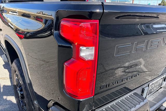 Used 2024 Chevrolet Silverado 3500 High Country w/ Midnight Edition image 31