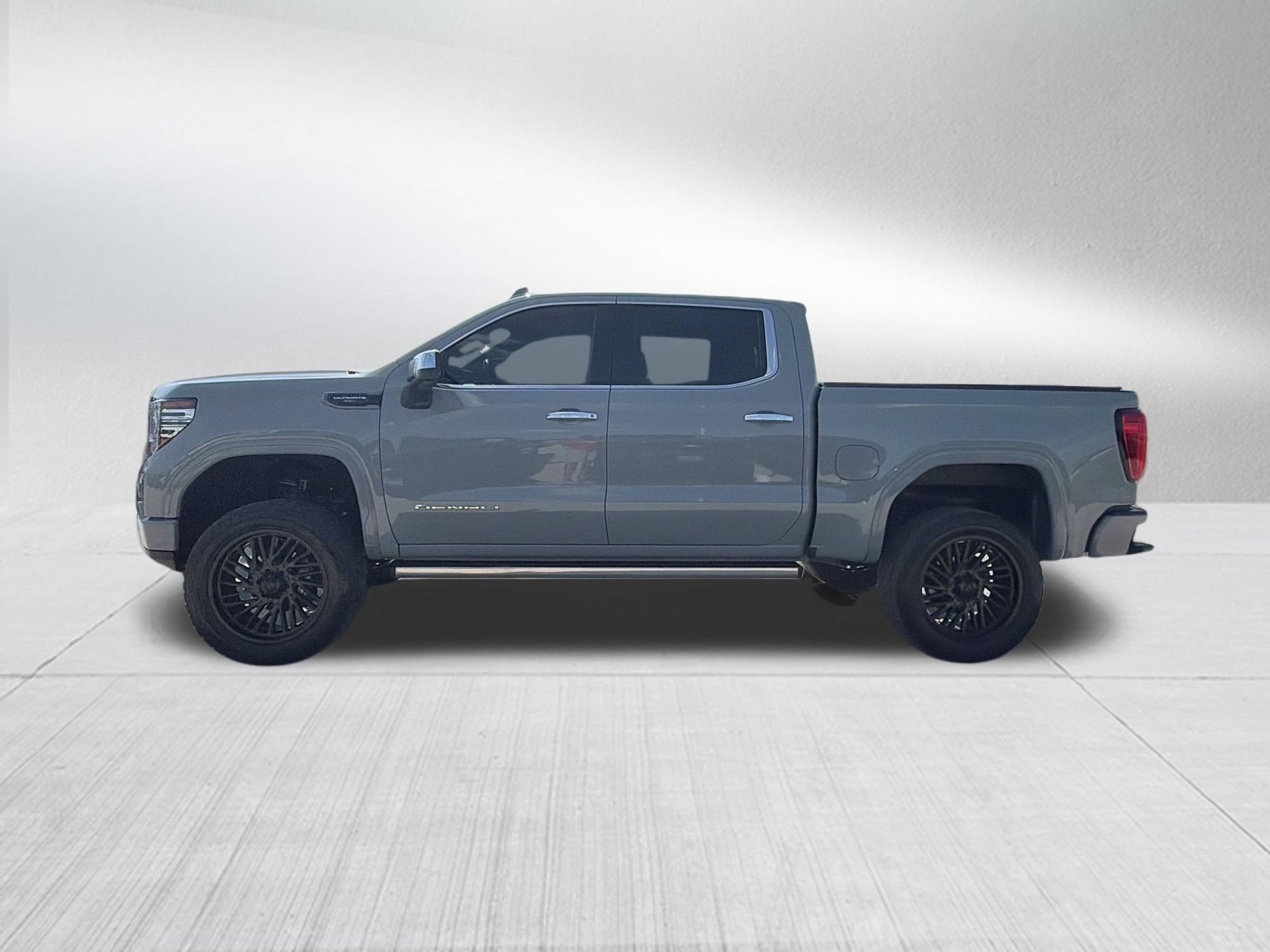 Used 2025 GMC Sierra 1500 Denali Ultimate AWD/4WD image 11