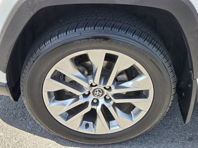 Used 2020 Toyota RAV4 XLE Premium w/ All Weather Liner Package AWD/4WD image 16