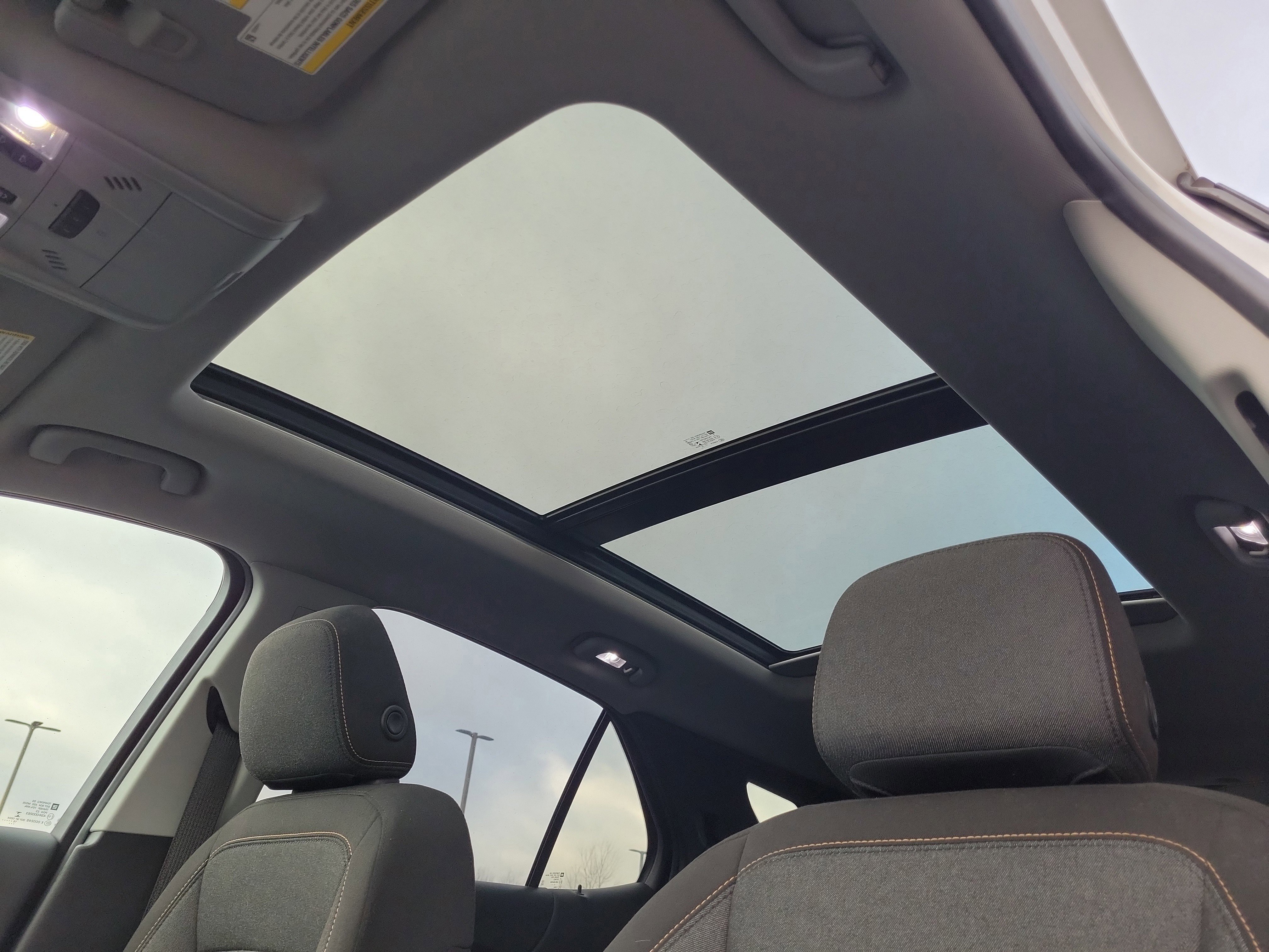 Used 2019 Chevrolet Equinox LT w/ Sun & Navigation Package image 20