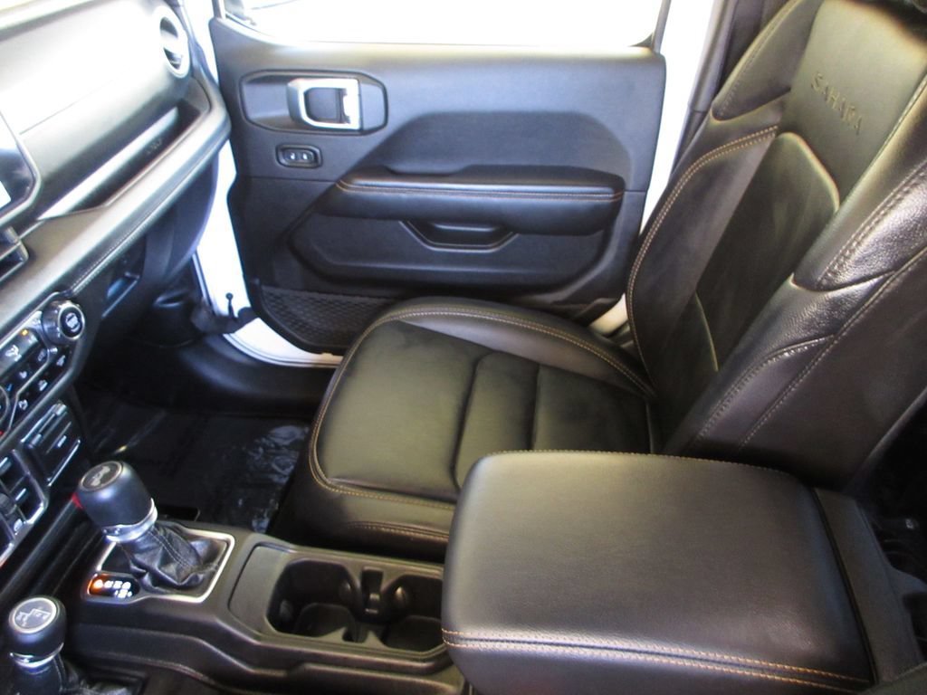 Used 2024 Jeep Wrangler Unlimited Sahara w/ Technology Group AWD/4WD image 23