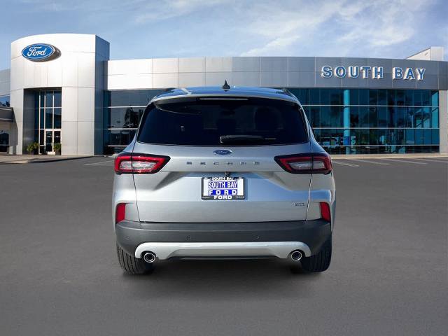 Certified 2023 Ford Escape SE FWD image 4