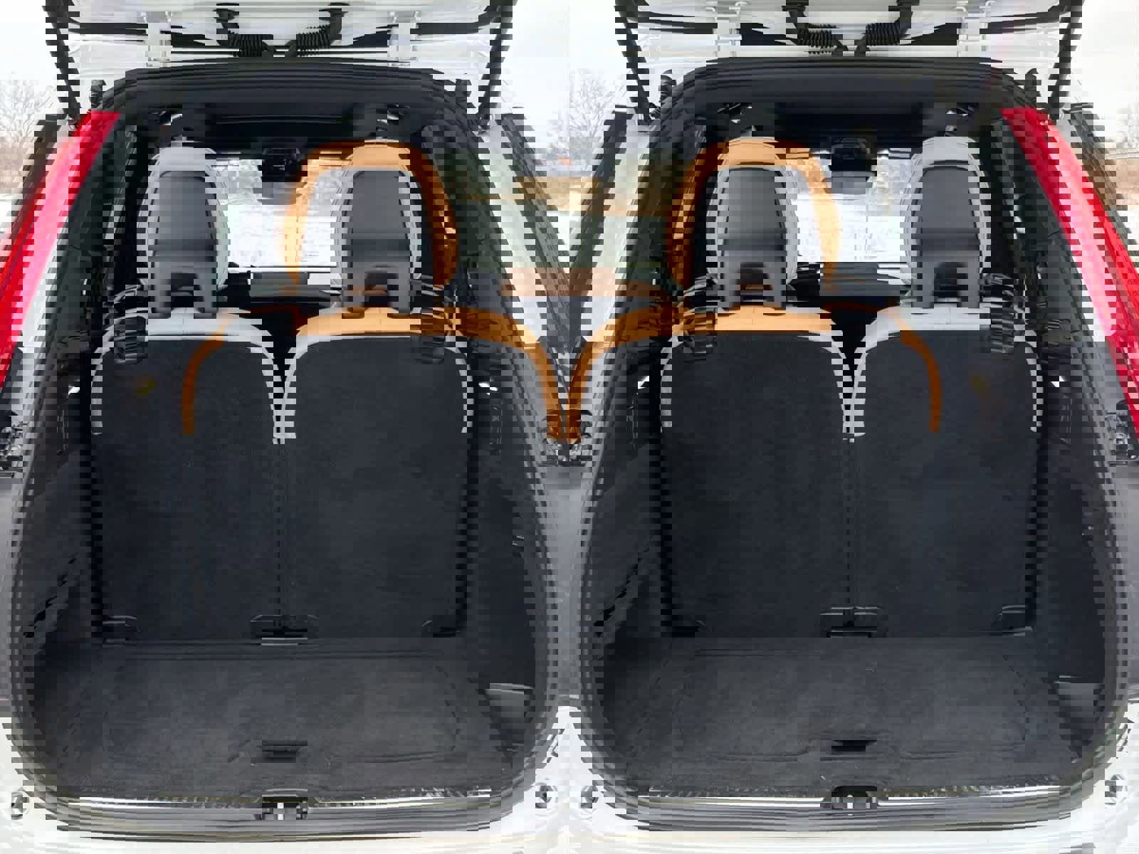 Used 2018 Volvo XC90 T6 Momentum w/ Convenience Package image 35