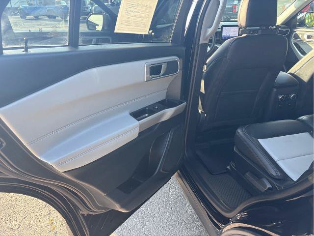 Certified 2024 Ford Explorer XLT w/ Equipment Group 202A AWD/4WD image 17