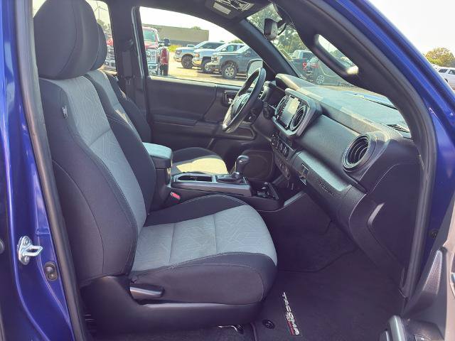 Used 2023 Toyota Tacoma TRD Off-Road w/ Technology Package AWD/4WD image 14