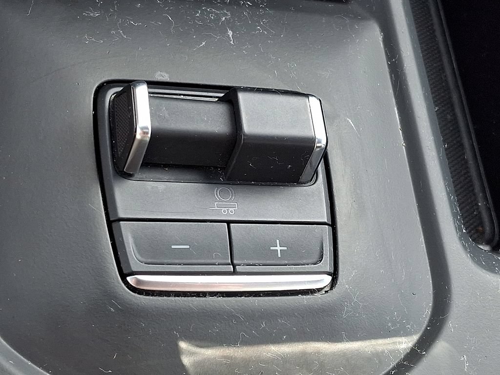 Used 2024 GMC Sierra 3500 Denali Ultimate AWD/4WD image 25