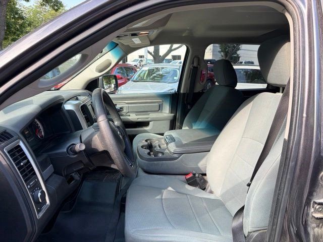 Used 2019 RAM 1500 Classic SLT AWD/4WD image 19